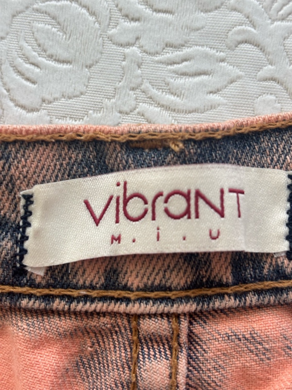 Vibrant M.I.U. Coral Distressed High-Rise Denim Shorts, Size Small - Picture 11 of 13